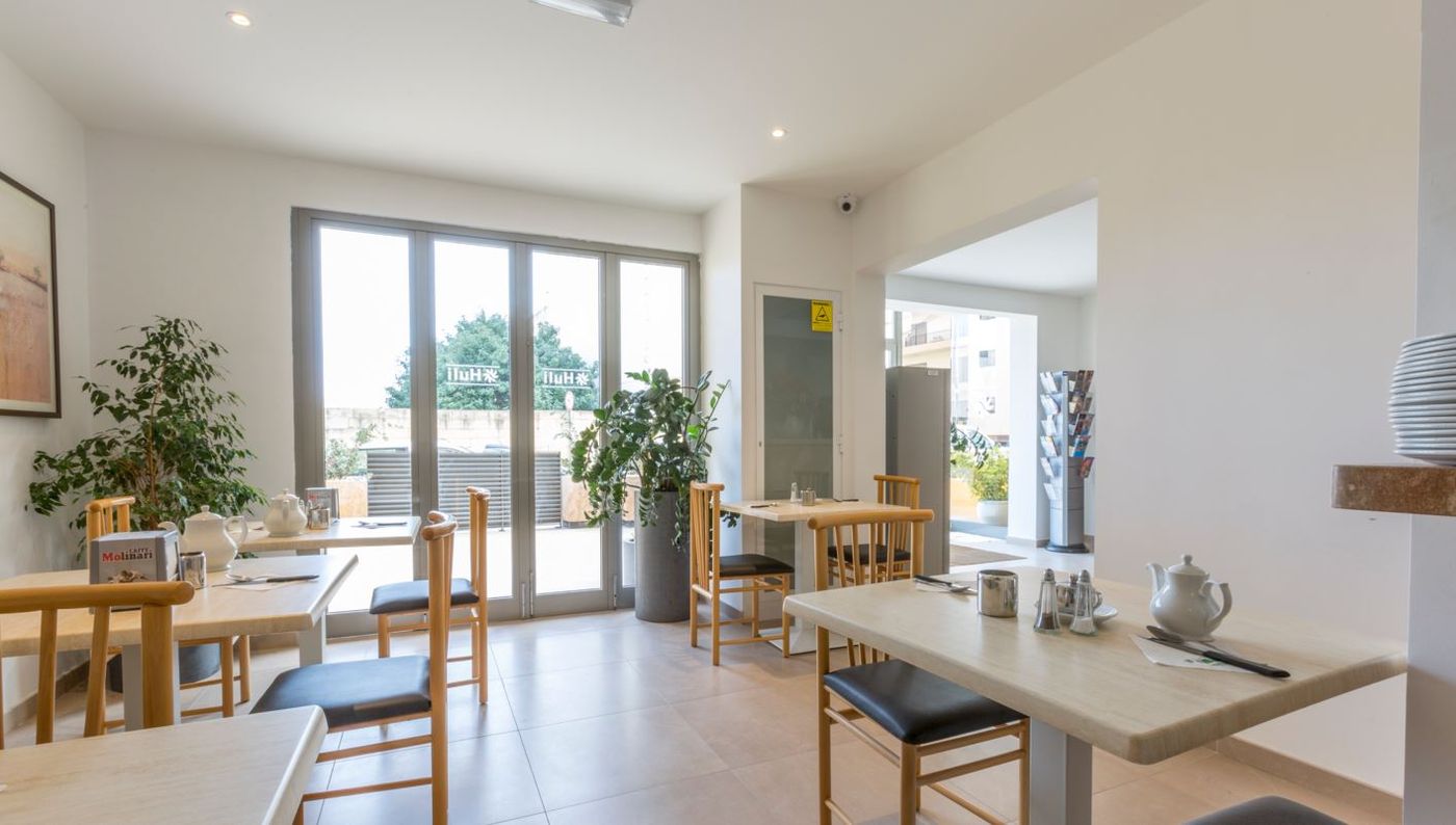 Huli Hotel & Apartments