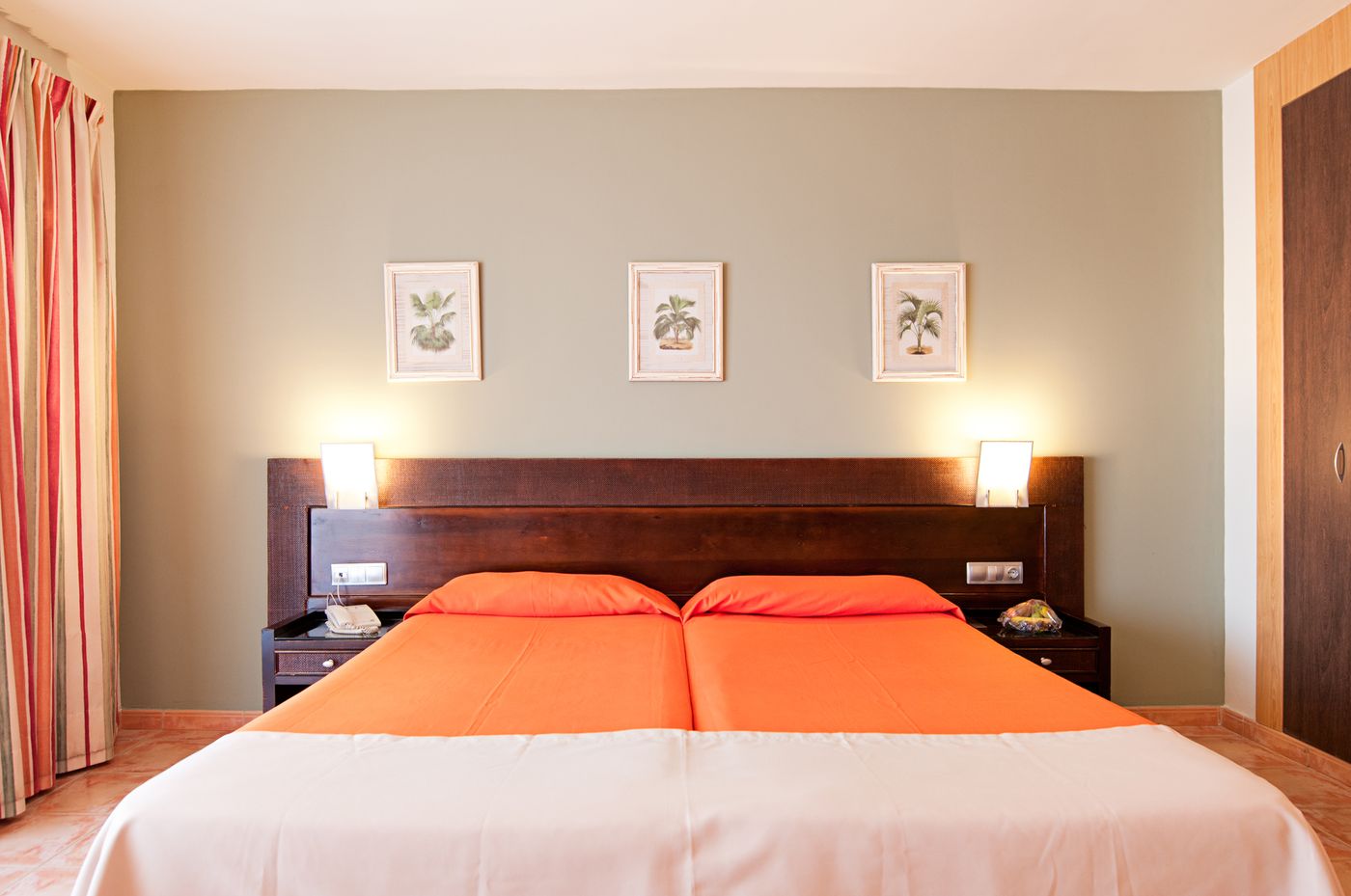 LIVVO-Costa-Taurito---Waterpark-Room-32