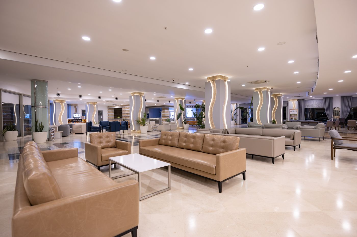 Grand-Park-Bodrum-Lobby-51