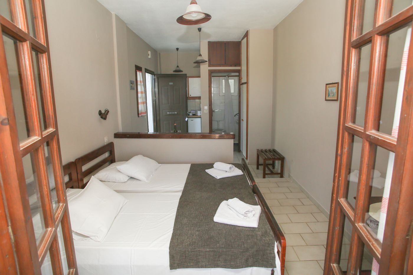 Petros Village Apartments