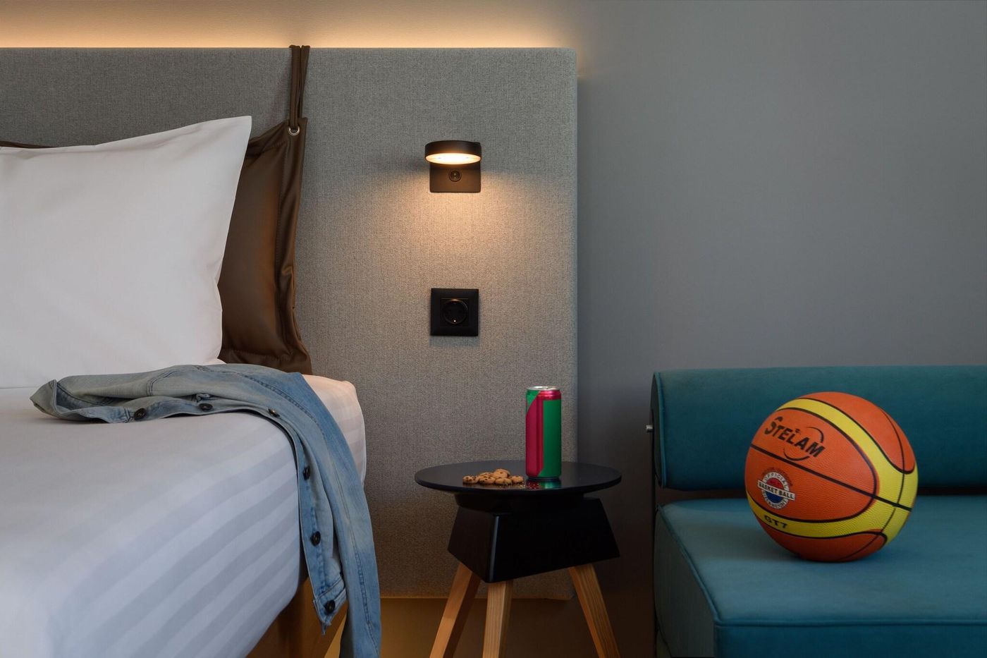 Moxy-Lisbon-City-Room-44