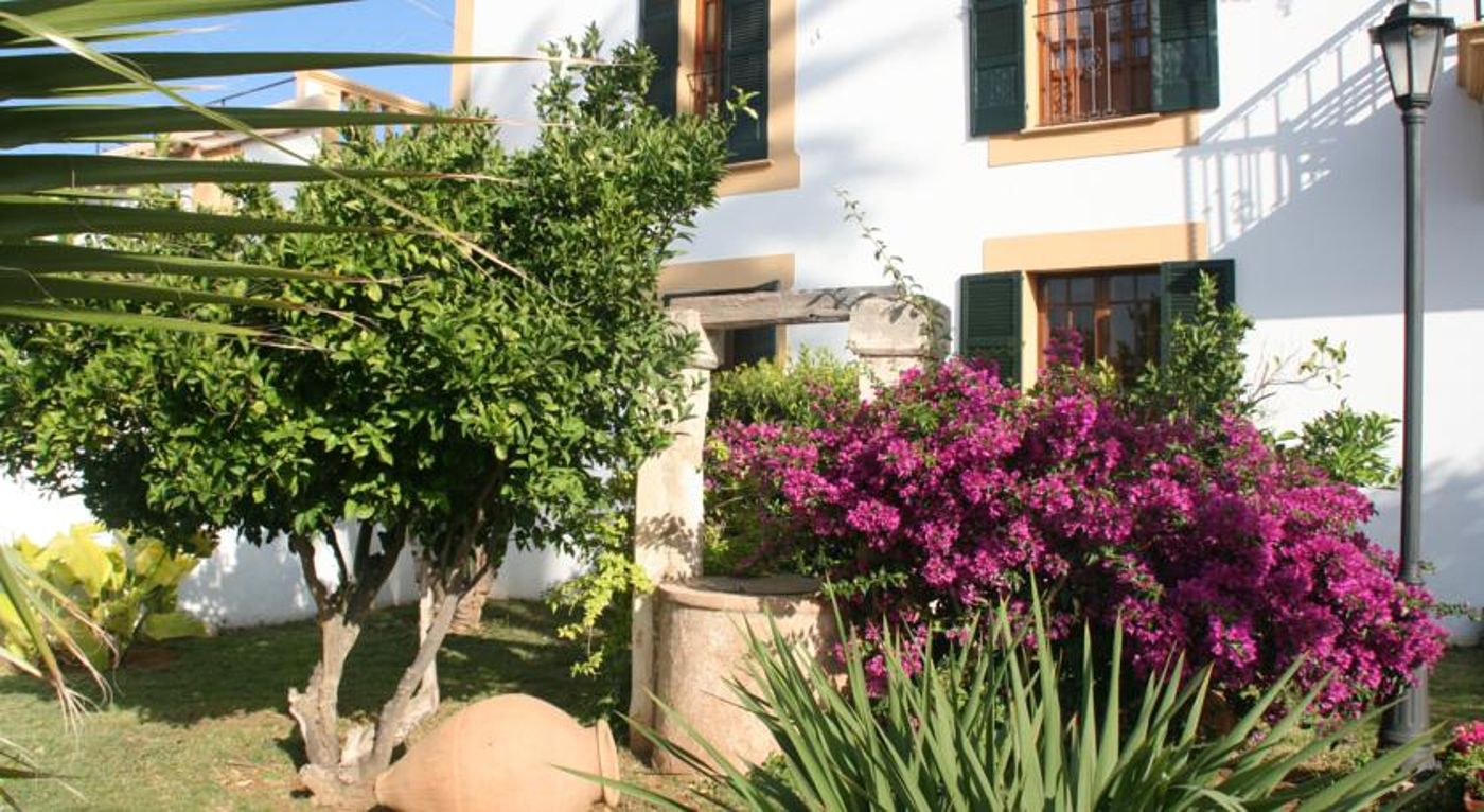 Hotel Rural Son Manera