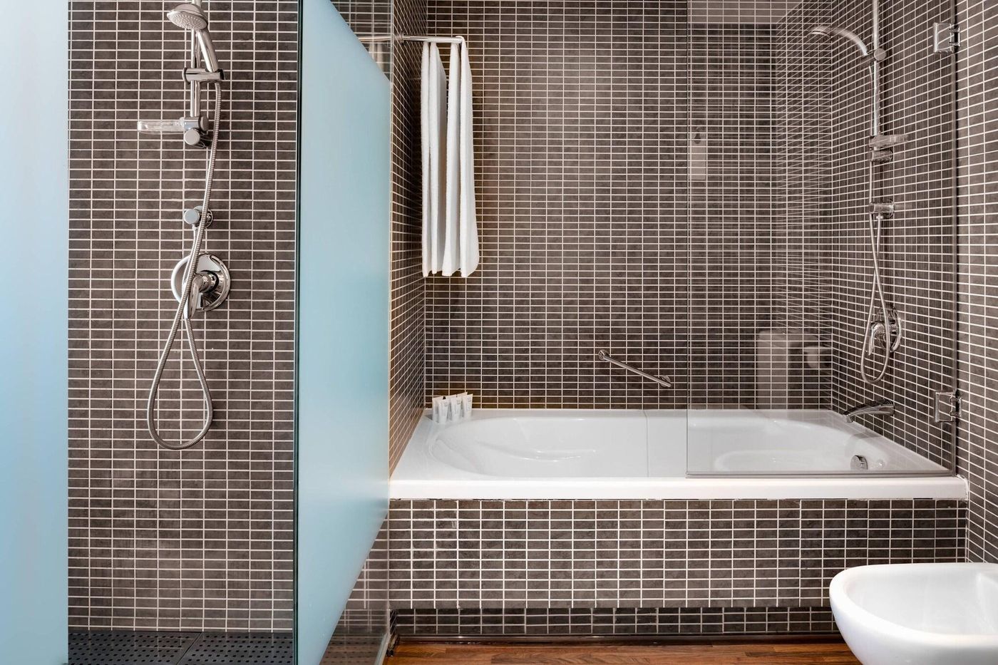 AC-Madrid-Feria-Room-44