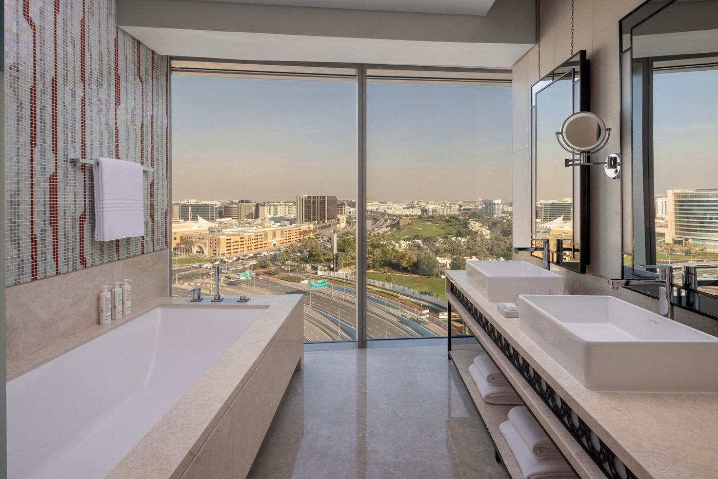 JW-Marriott-Marquis-Hotel-Dubai-Room-36