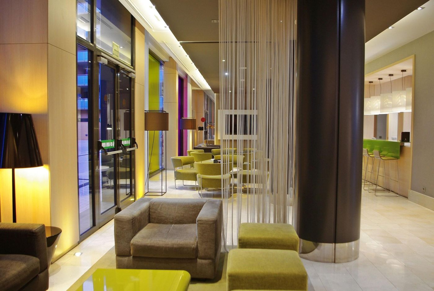 Doubletree-By-Hilton-Girona-Bar-43