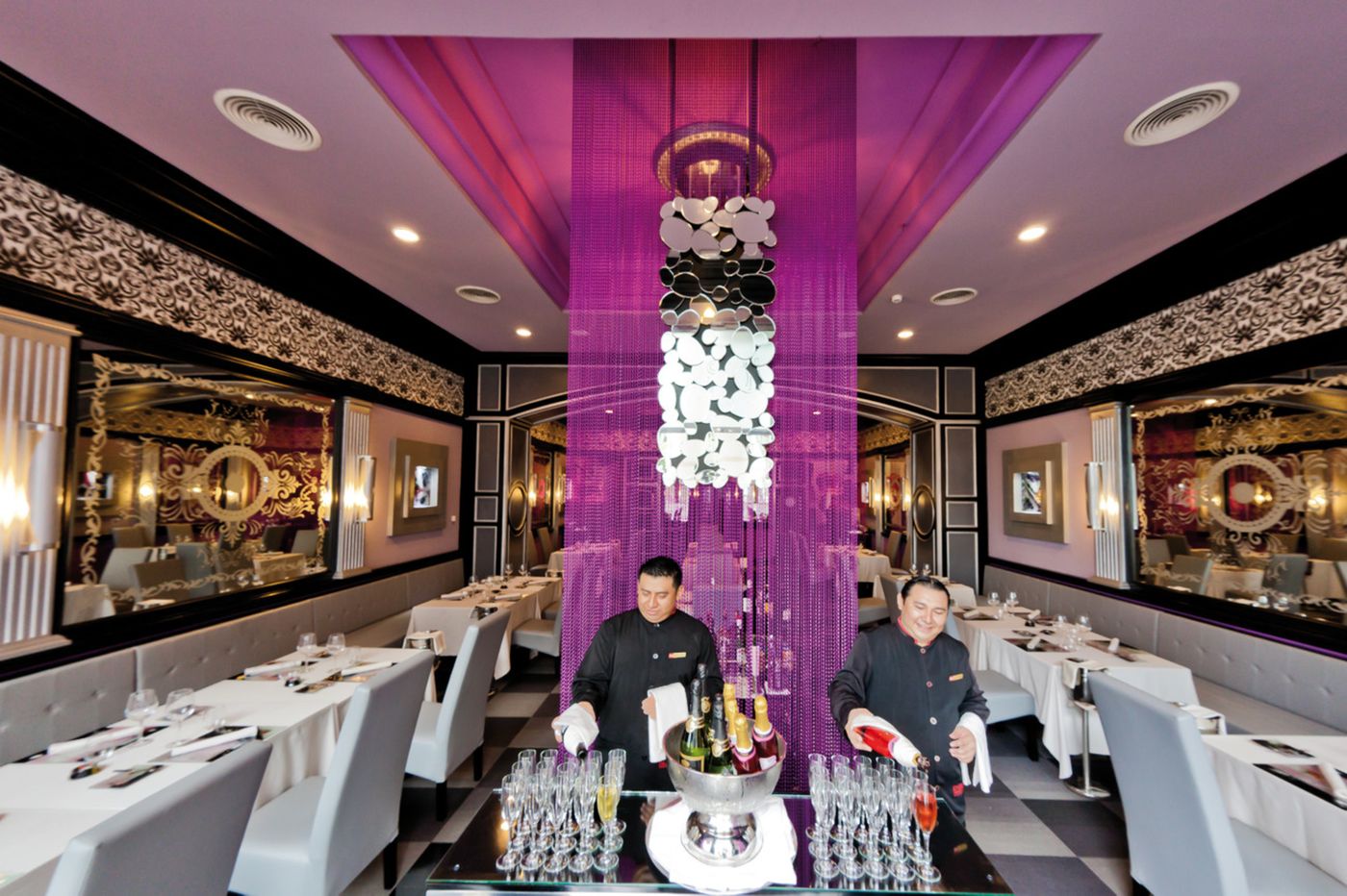 Riu-Palace-Las-Americas-All-Inclusive-Restaurant-39