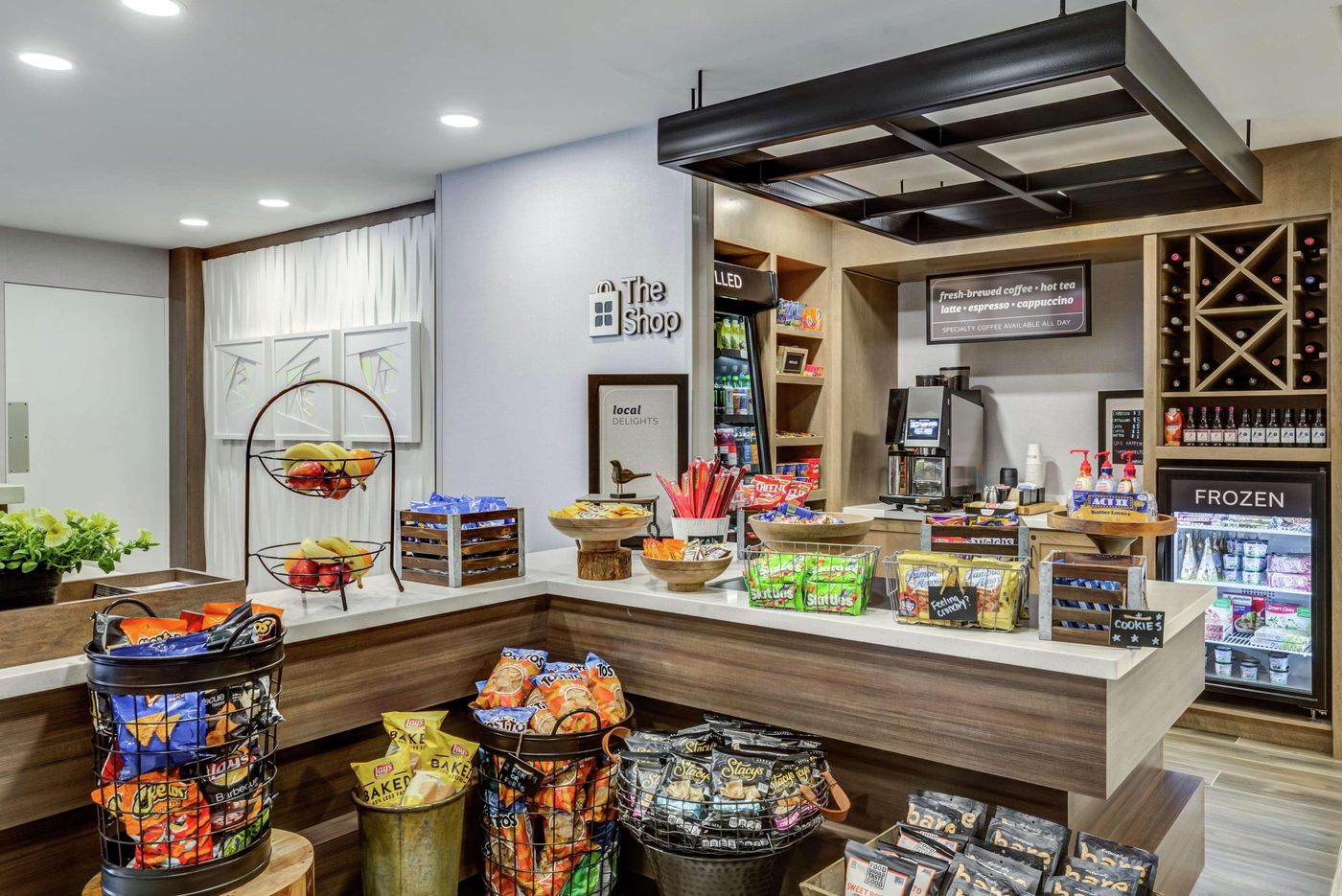 Hilton-Garden-Inn-Boston-Waltham-Lobby-14