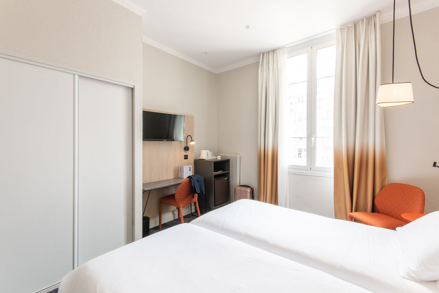 Hotel-Vendome-Room-12