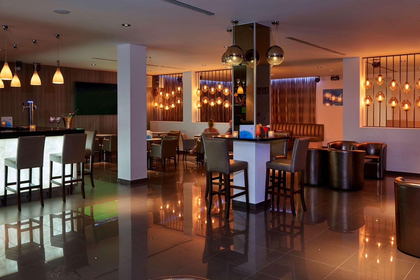 Melia-Llana-Beach-Resort---Spa-Bar-59