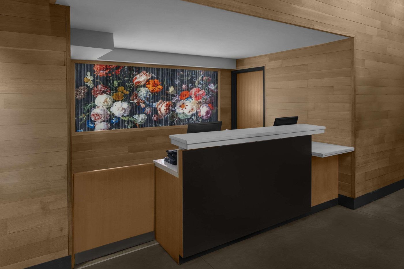 Cambria-Suites-Chelsea-Lobby-19