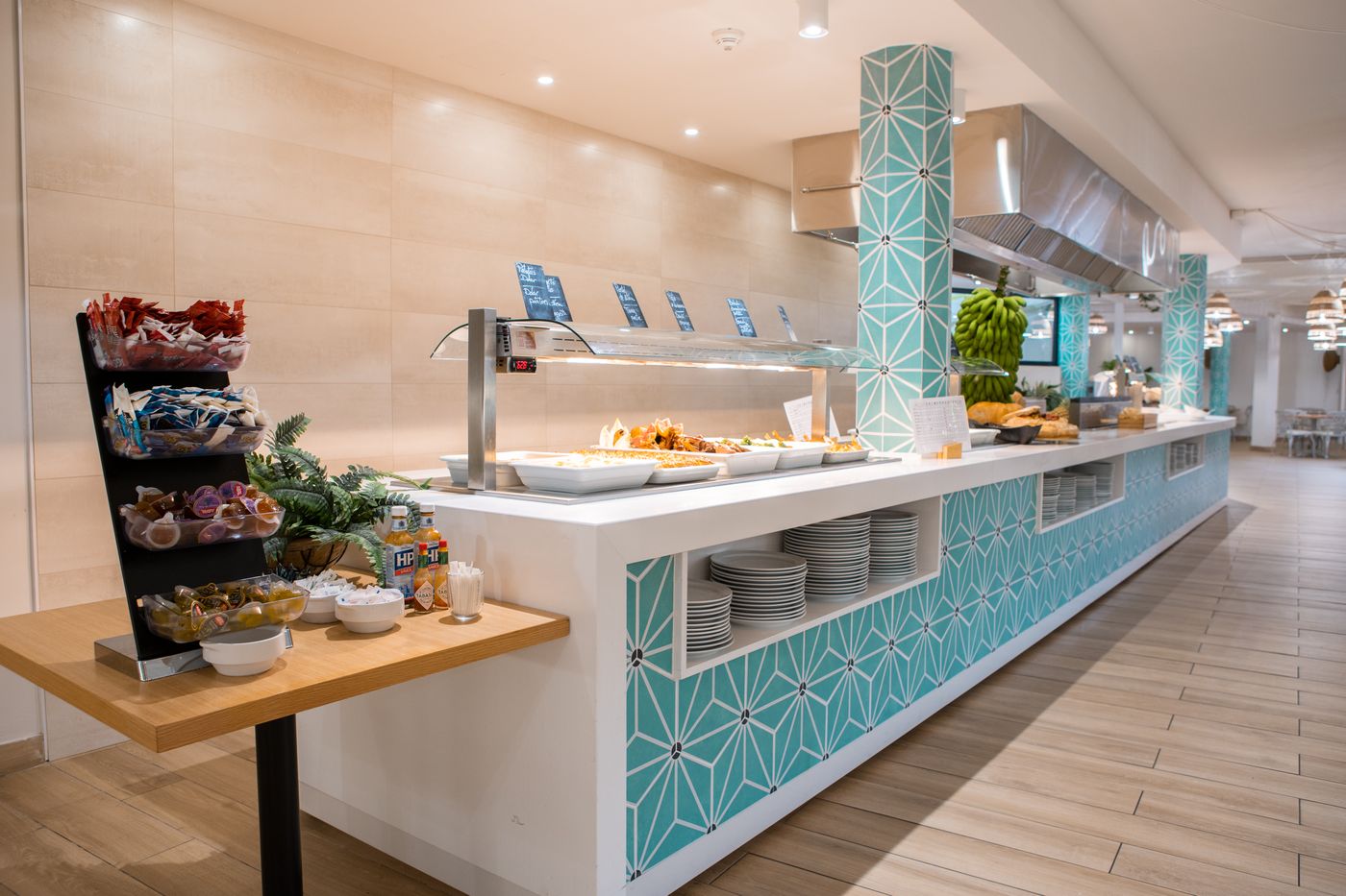 Checkin-Bungalows-Atlantida-Restaurant-34