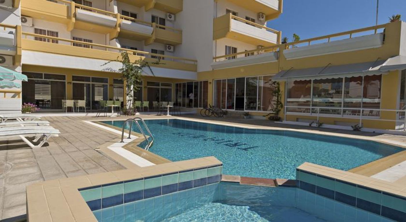 Trianta Hotel Apartments