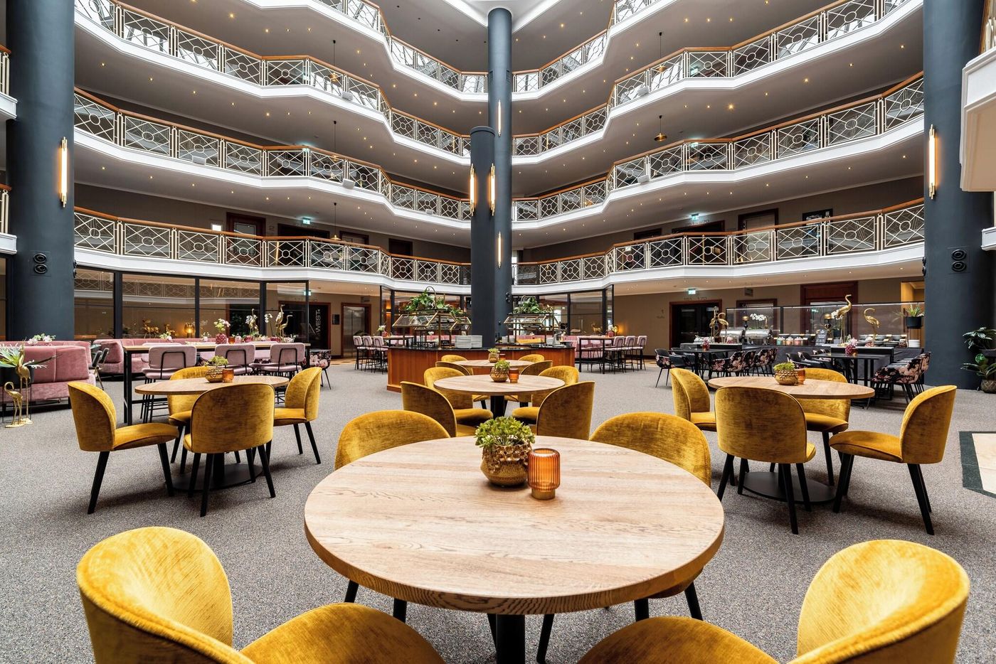 Van-Der-Valk-Hotel-Berliner-Ring-Restaurant-13