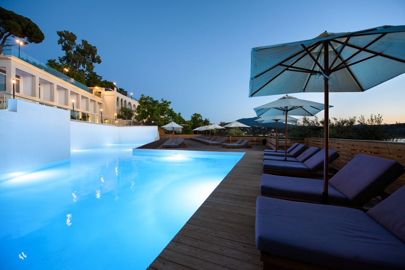 The-Royal-Grand-Hotel-Pool-10