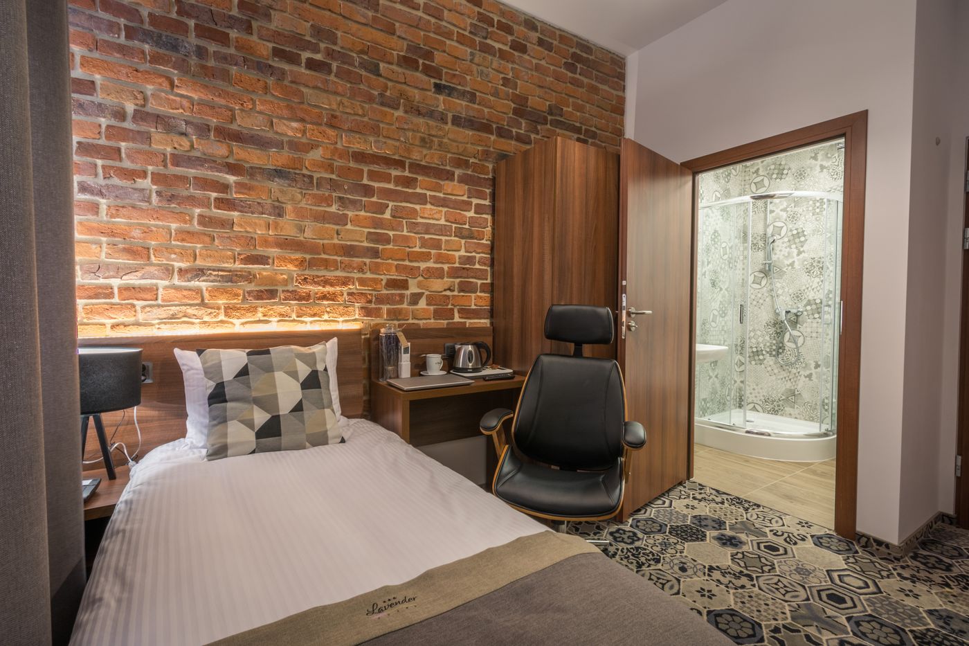 Hotel-Lavender-Room-22