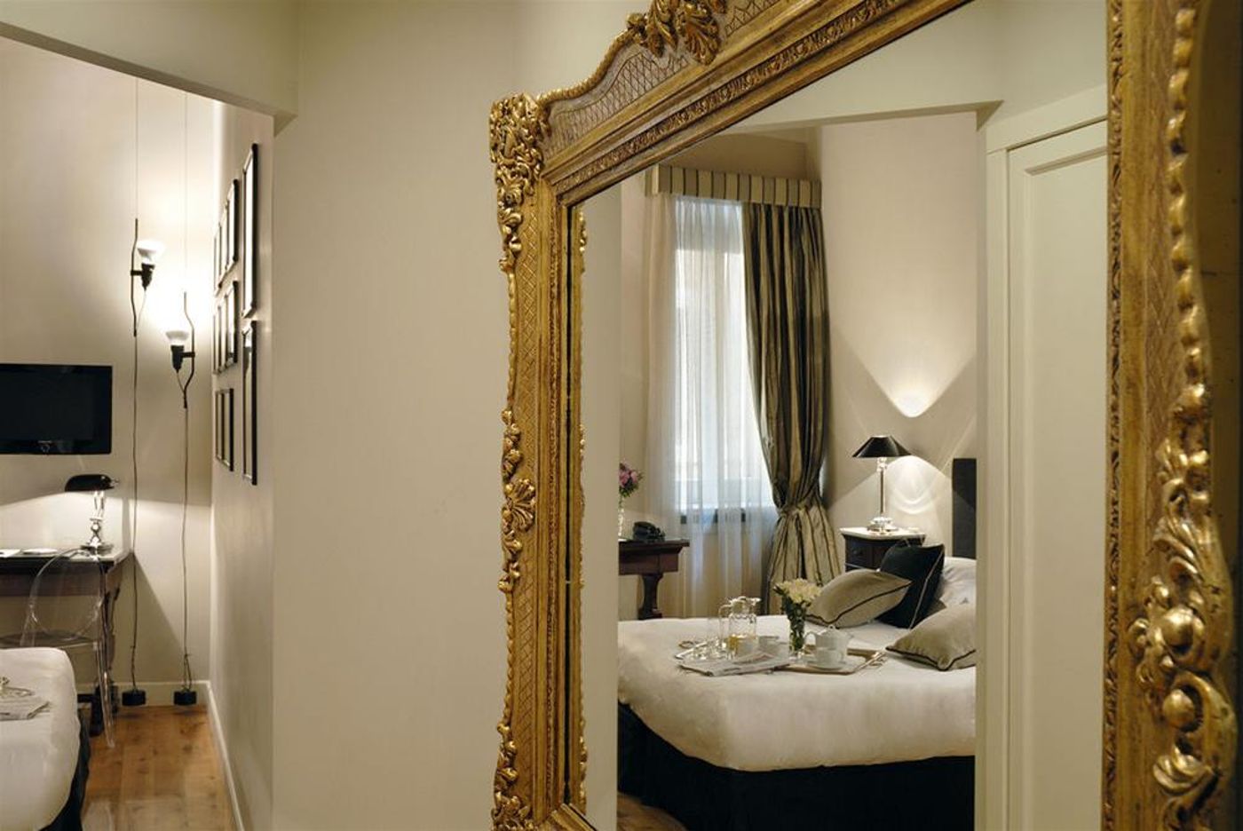 Crossing-Condotti-General-view-23