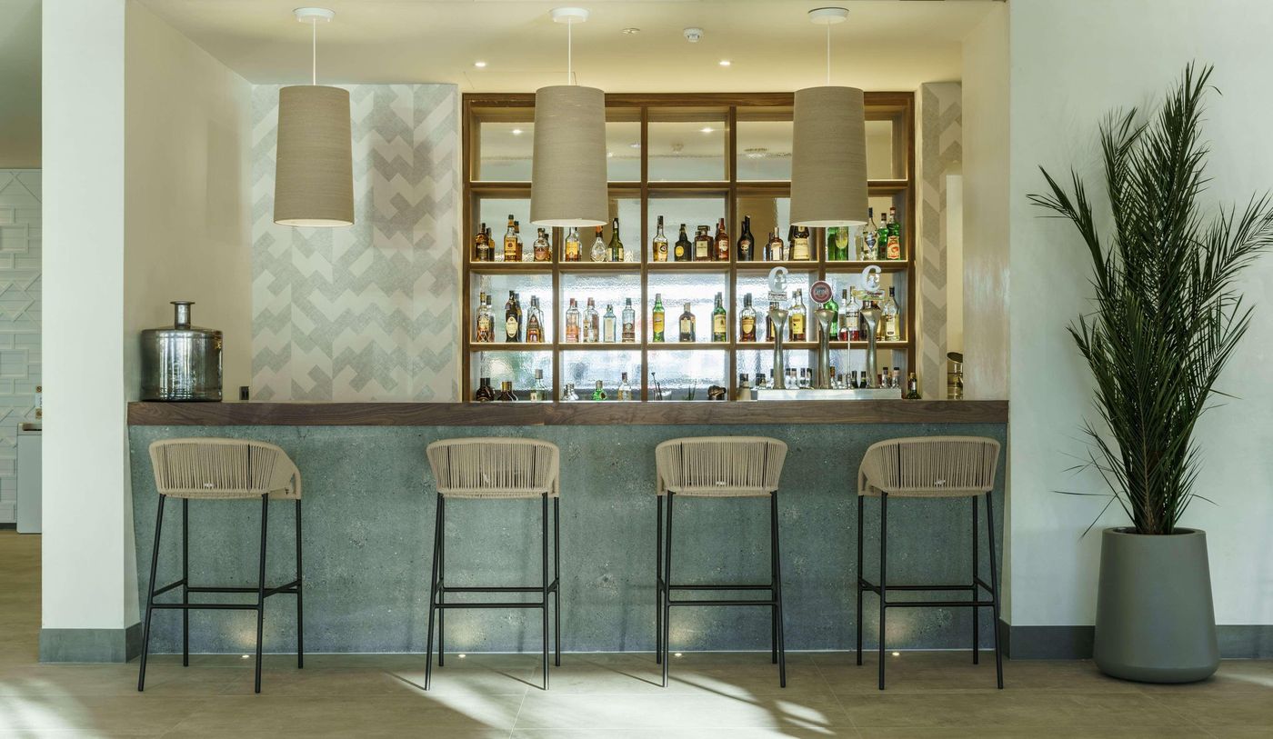 Ilunion-Fuengirola-Bar-46