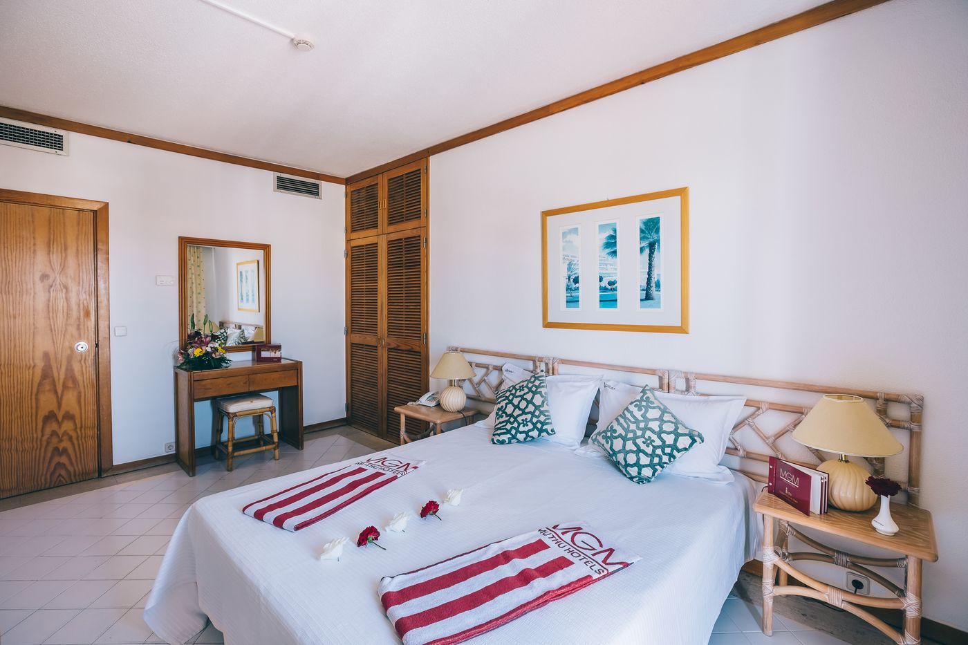 Muthu-Oura-Praia-Hotel-Room-28