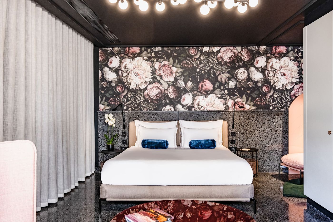 Rosselli-Ax-Privilege-Room-23