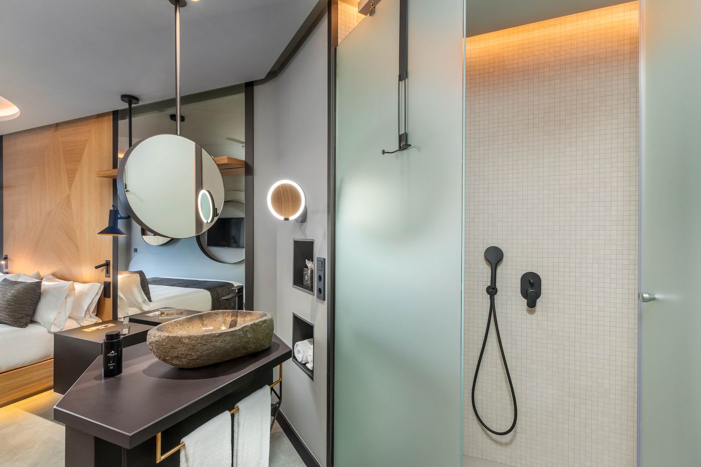 Hotel-Faro--a-Lopesan-Collection-Hotel-Room-25