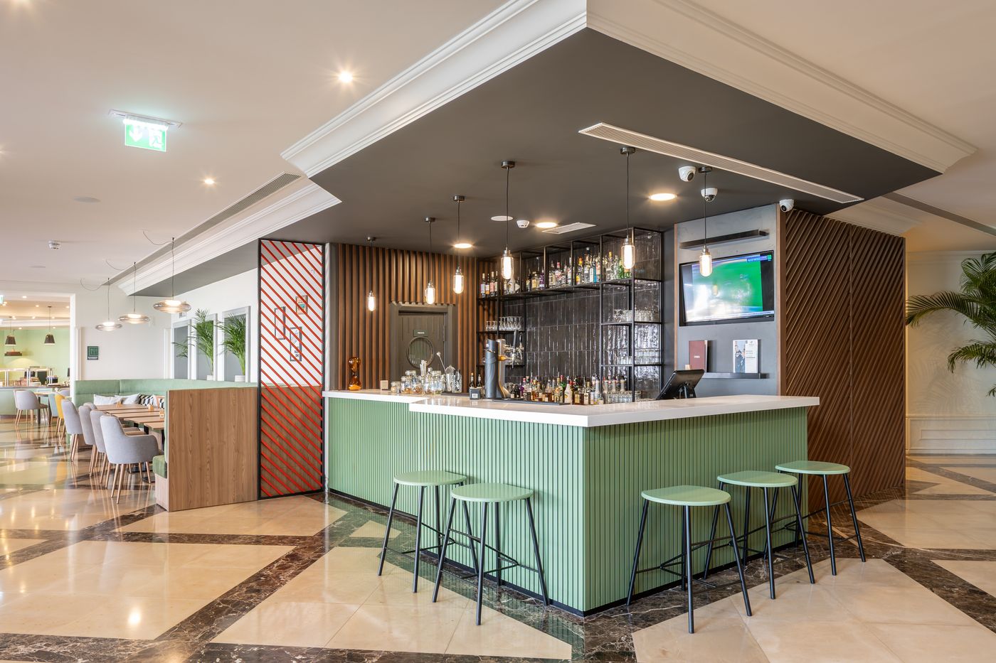 Holiday-Inn-Algarve--ex-Real-Bellavista--Bar-44