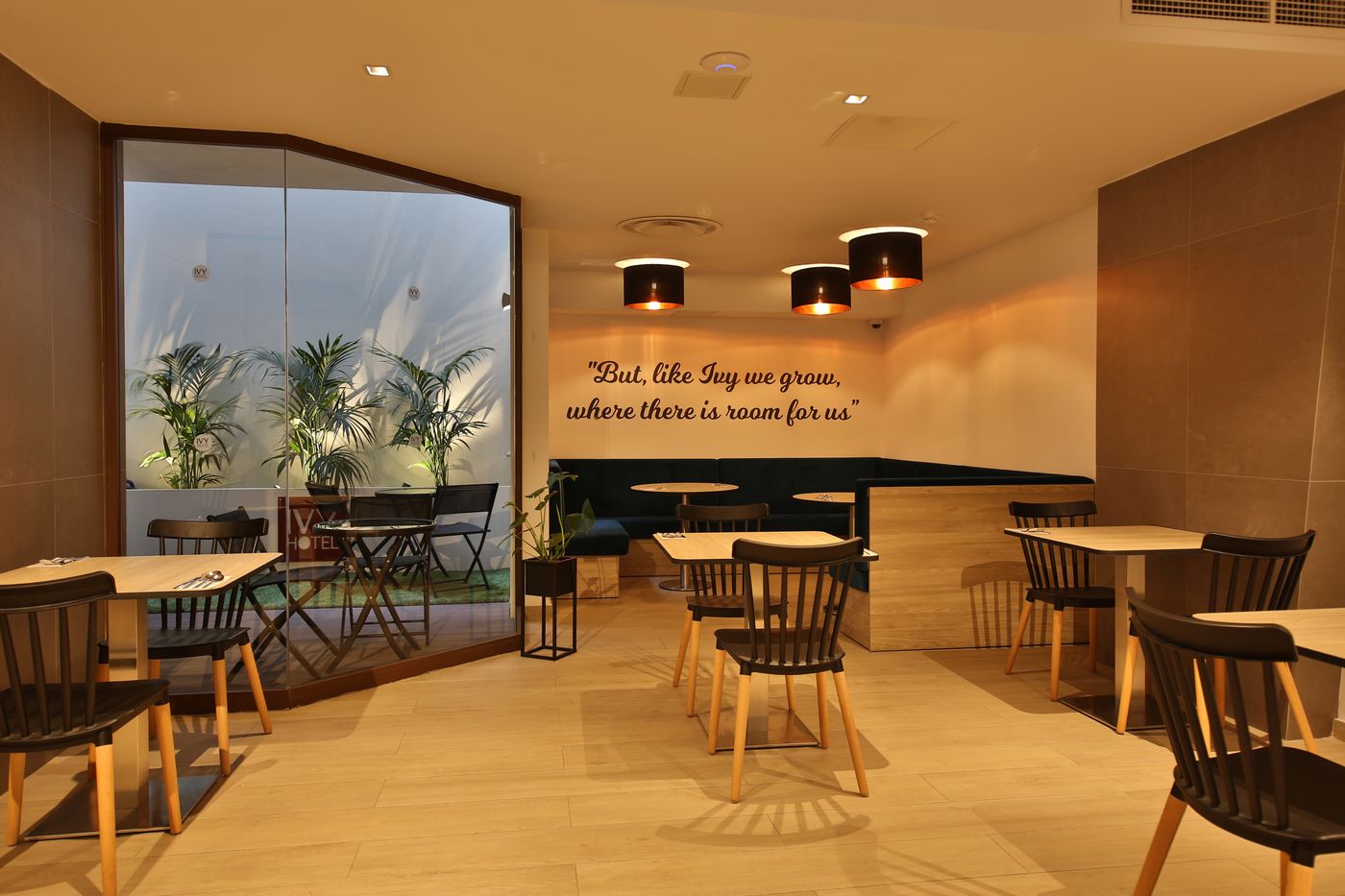 Ivy-Hotel-Restaurant-17