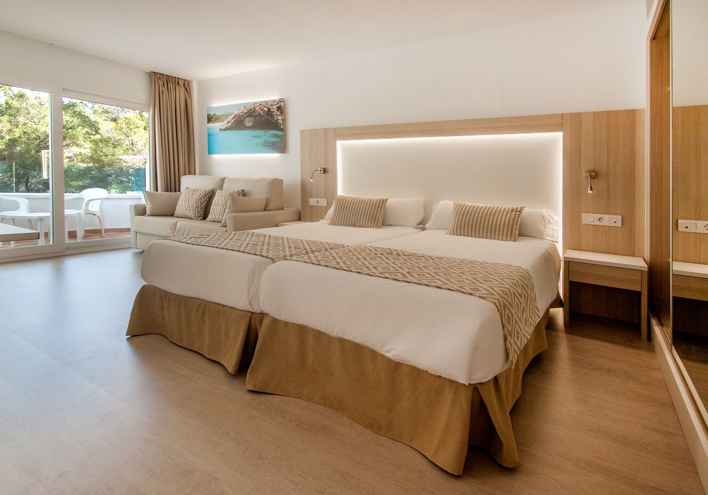 Ola Apartments Bouganvilla