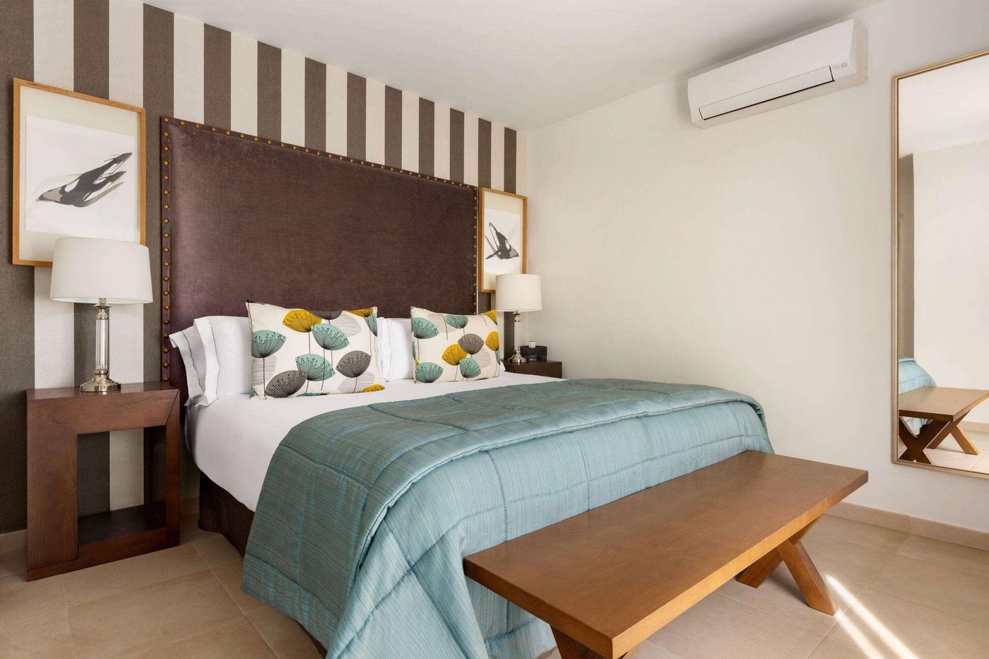 Wyndham-Residences-Golf-Del-Sur-Room-32