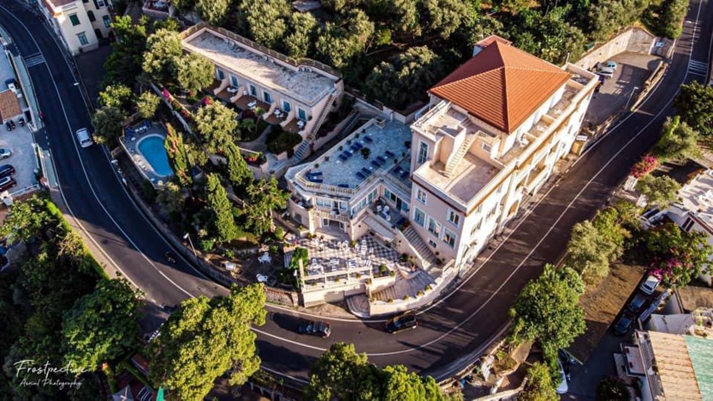 Miramare-Hotel-Pool-12