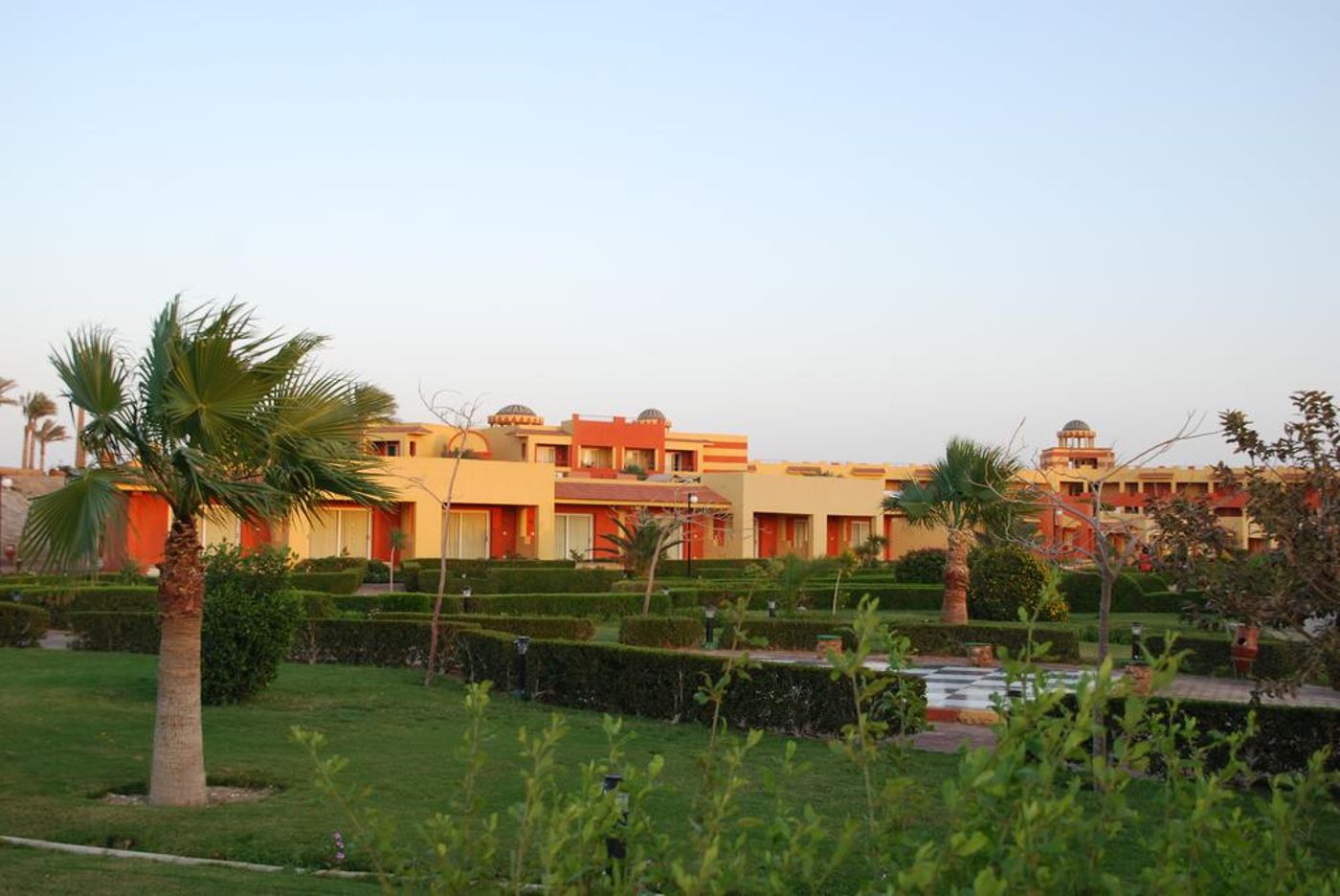 Malikia-Resort-Abu-Dabbab-General-view-10