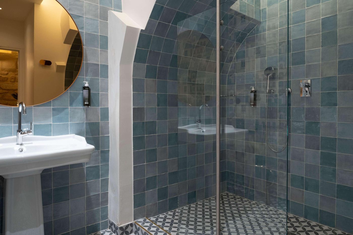 Hotel-34B-Astotel-Sports-and-Entertainment-42