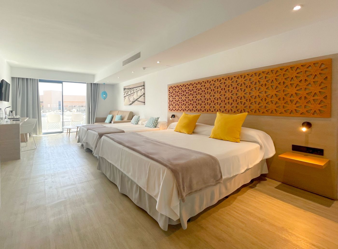 Oasis-Lanz-Beach-Mate-Room-32