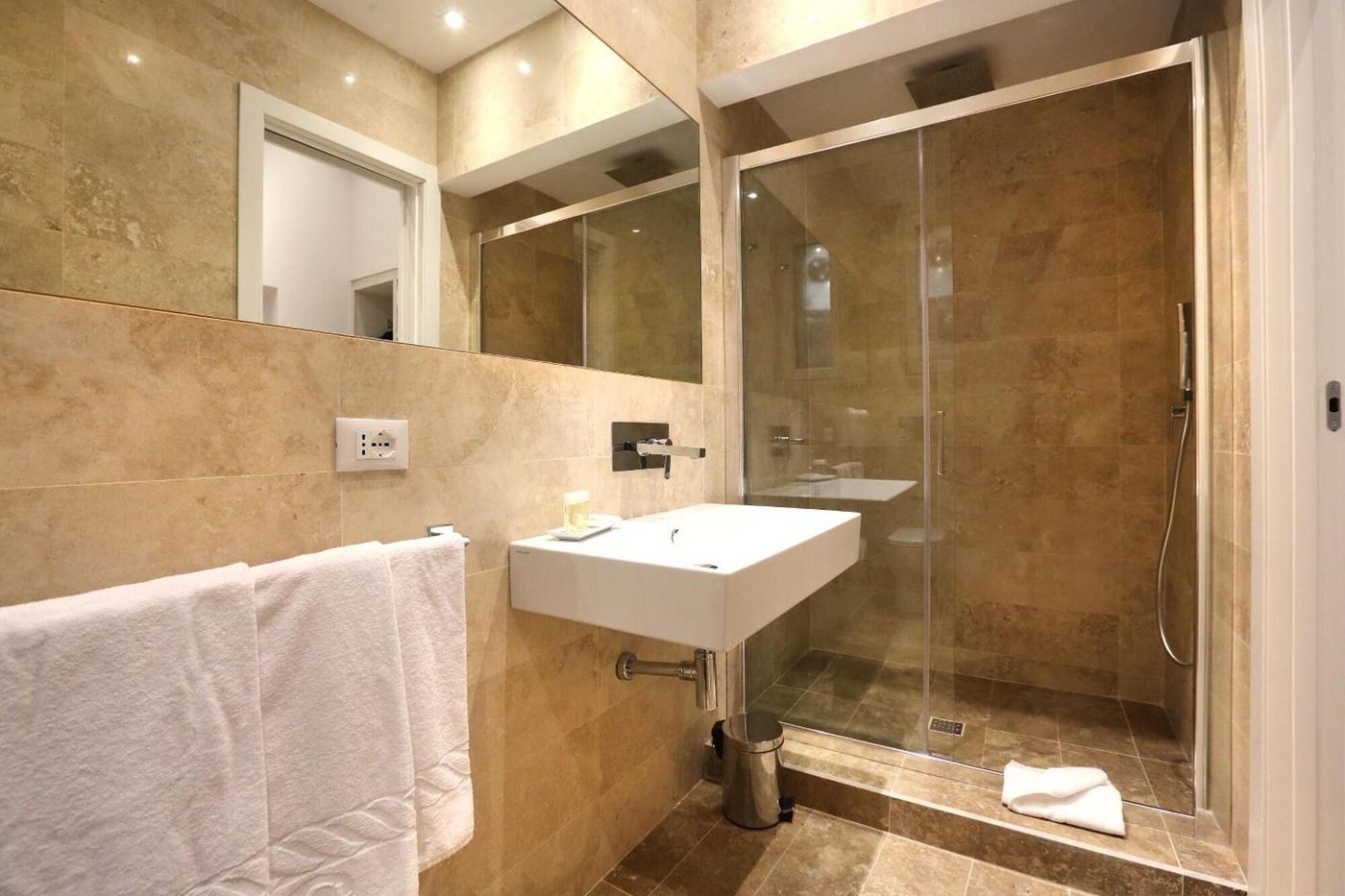 Sofia-s-Suites-Guesthouse-Room-35