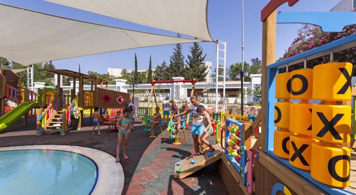 Karmir-Resort---Spa-Hotel-Sports-and-Entertainment-48