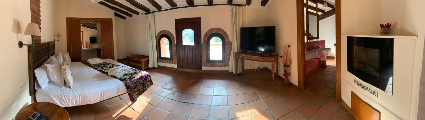 La-Figuerola--Resort---SPA-Room-21