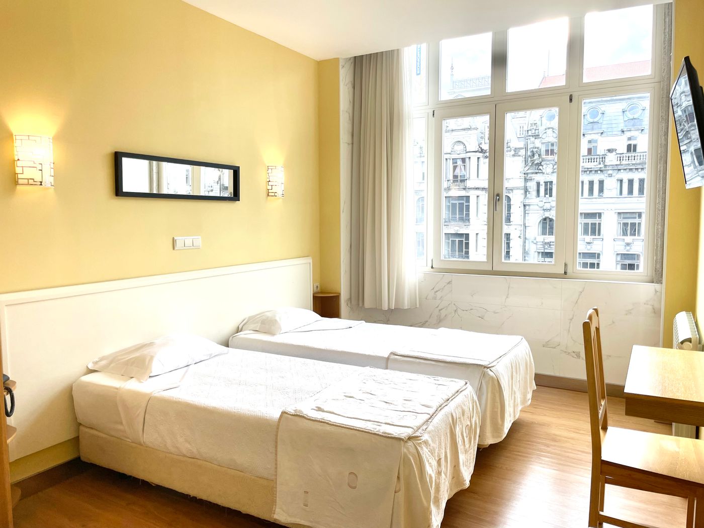 Universal - Portugal - PORTO - Room - 4