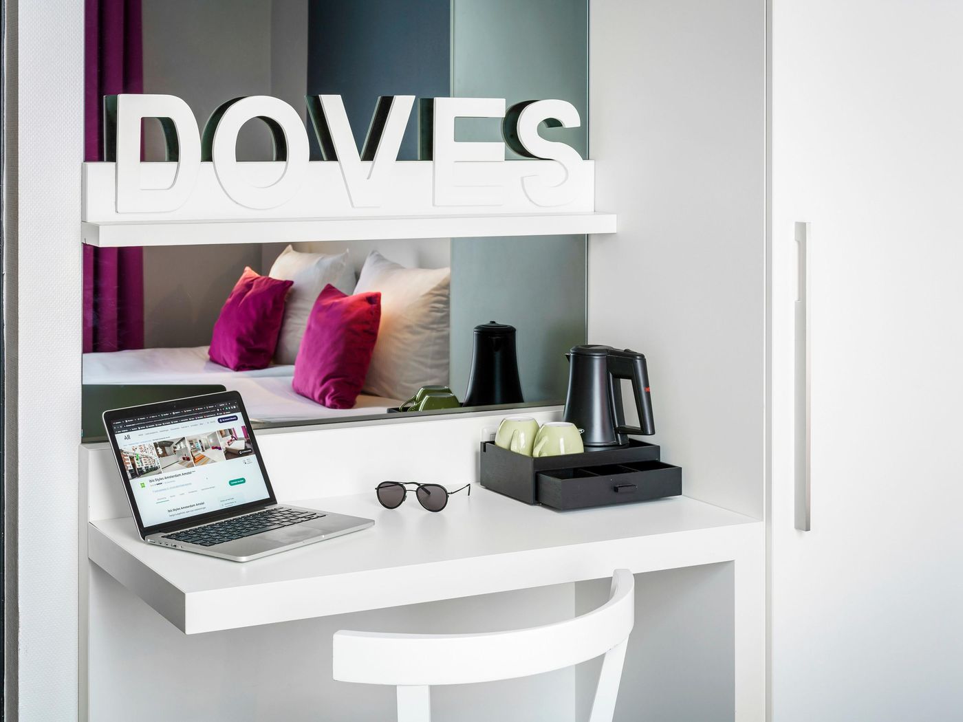 ibis-Styles-Amsterdam-Amstel-Room-10