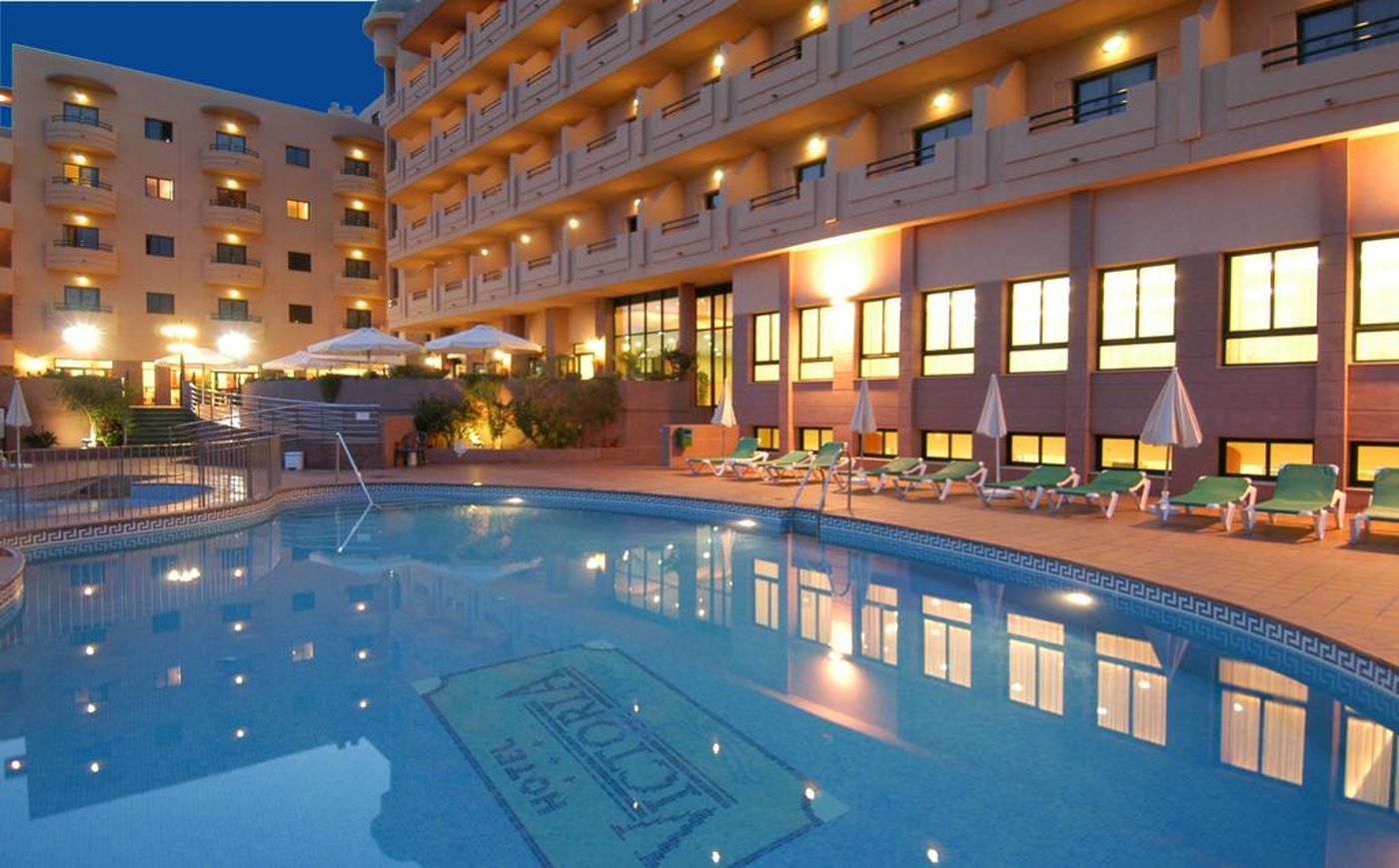 Victoria-Playa-Pool-4