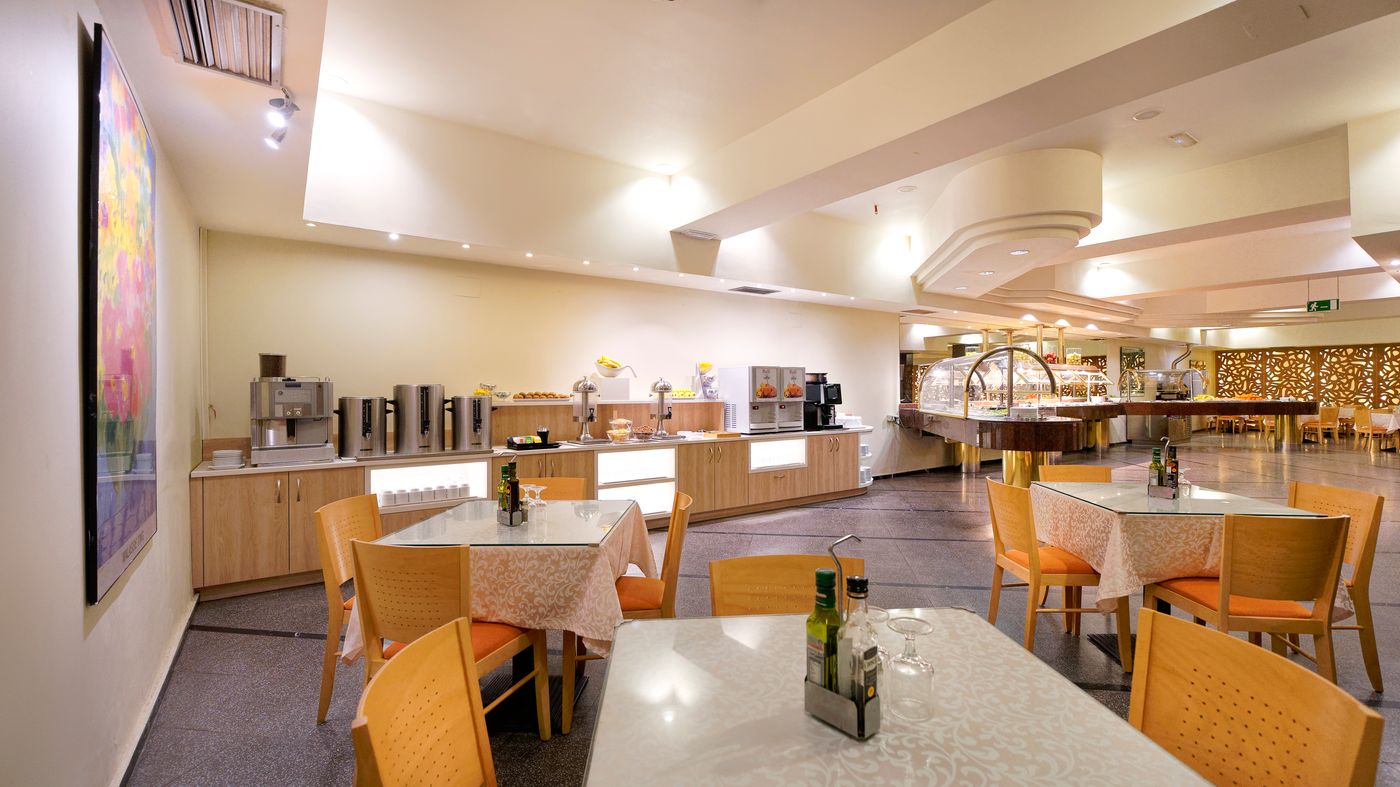 Astoria-Restaurant-54