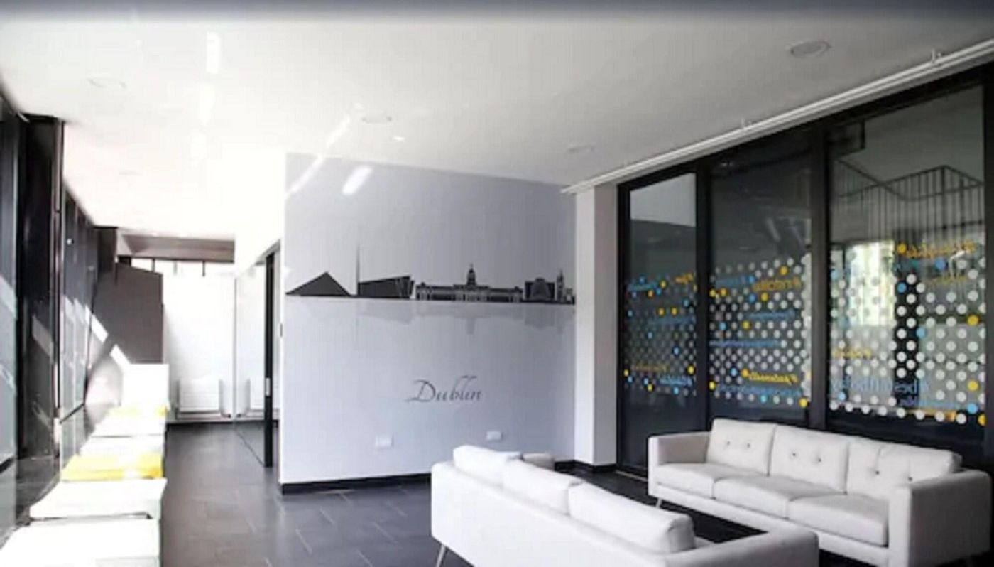 Broadstone Hall-Ireland-DUBLIN-Lobby-4