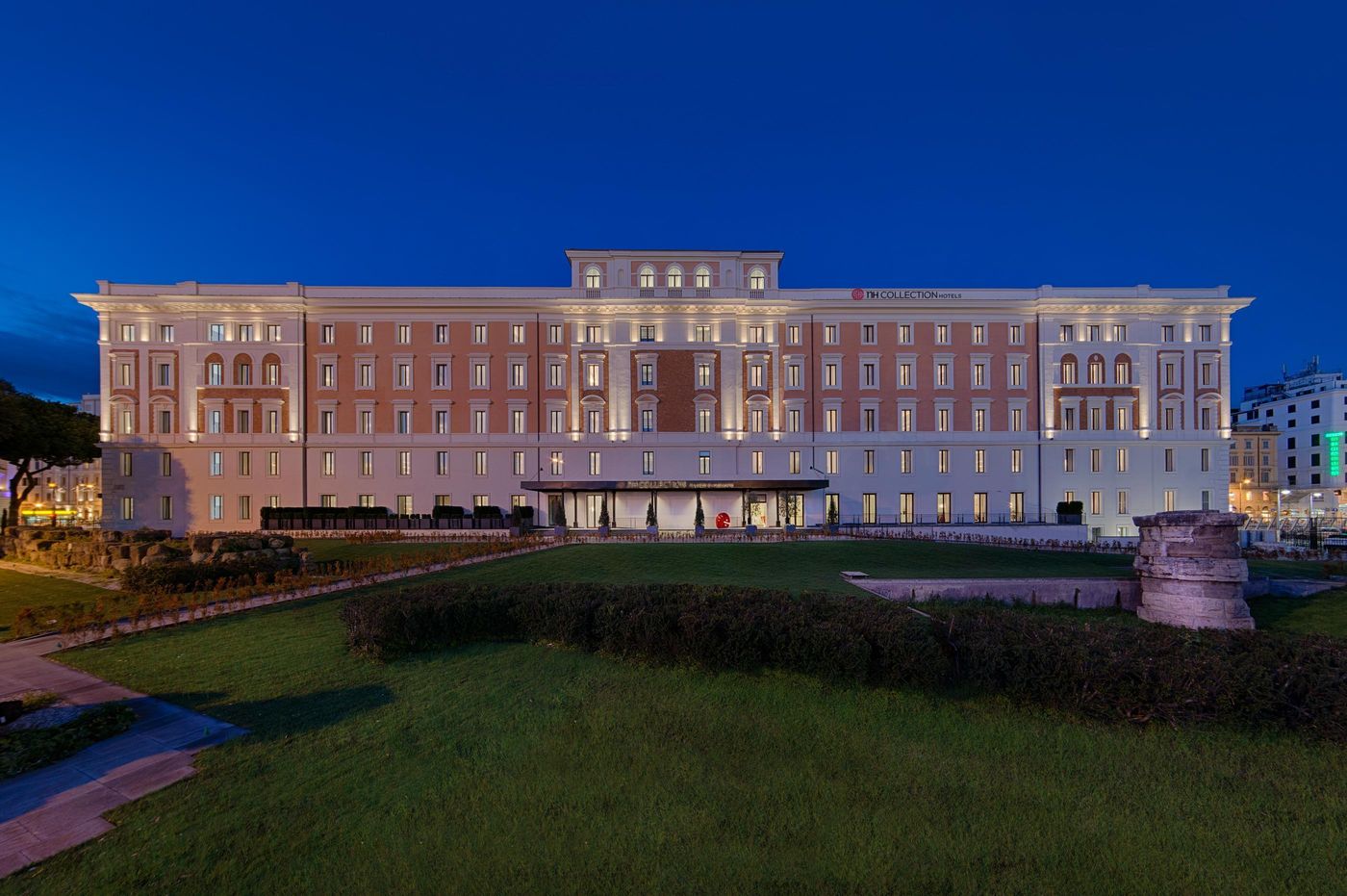 NH-Collection-Roma-Palazzo-Cinquecento-General-view-11