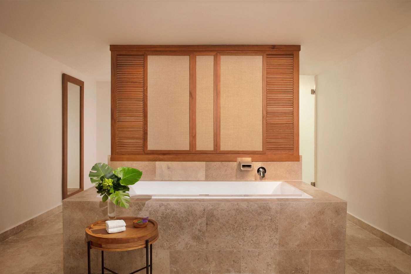 Dreams-Sapphire-Resort---Spa-Room-57