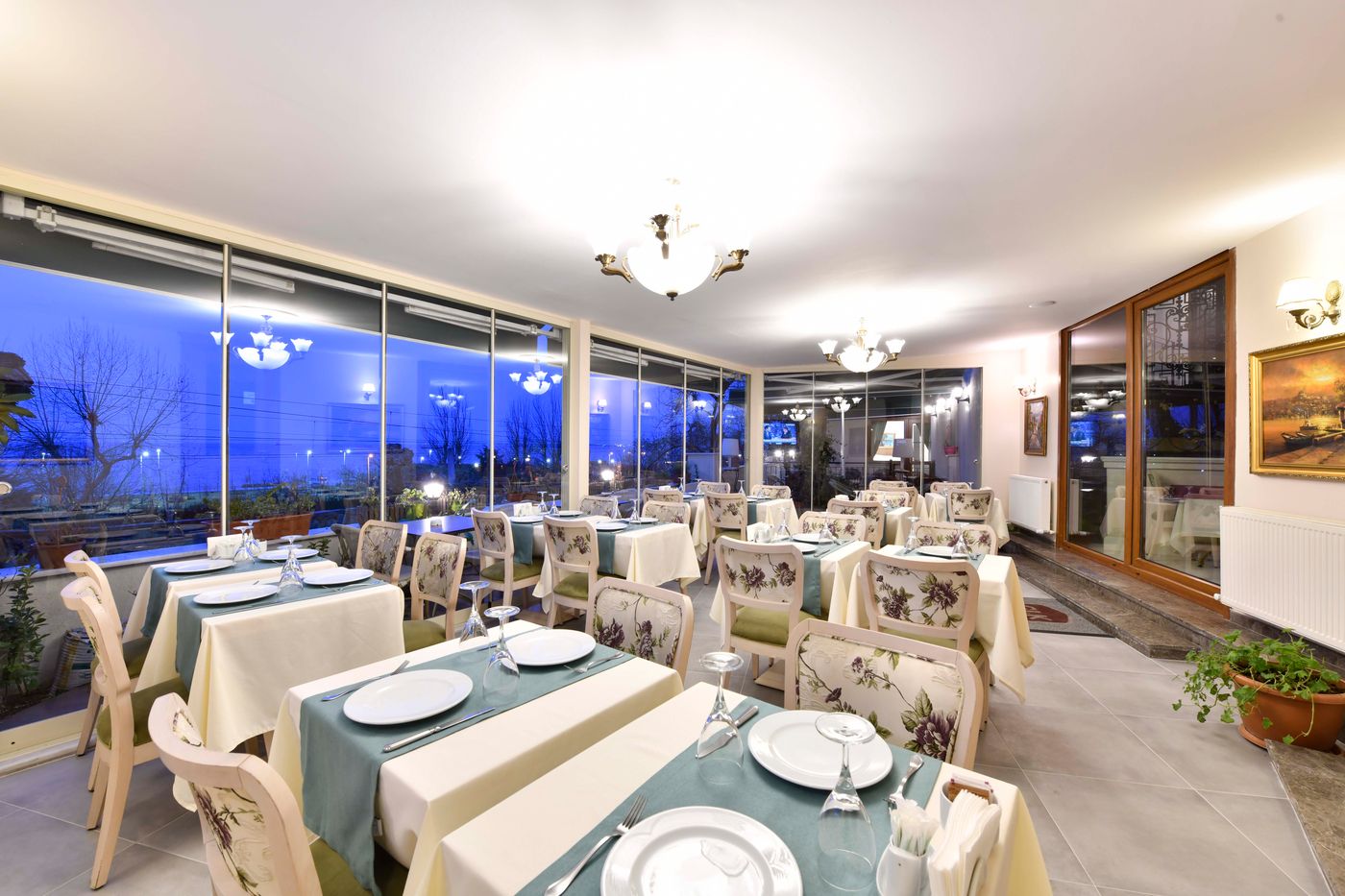 GLK-Premier-Sea-Mansion-Suites---Spa-Restaurant-40