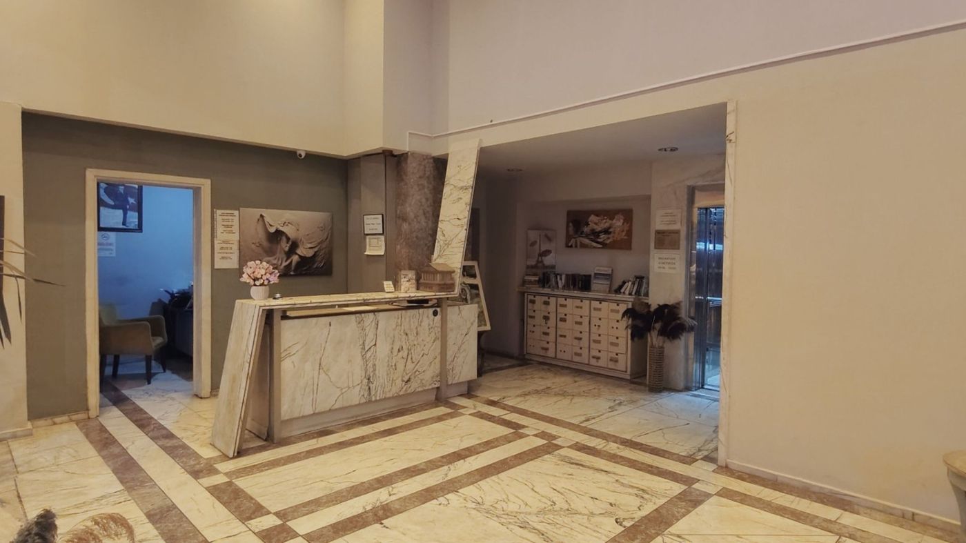 Greenmar-Apart-Lobby-16