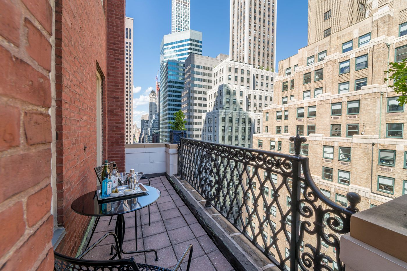 Omni-Berkshire-Place-Room-1