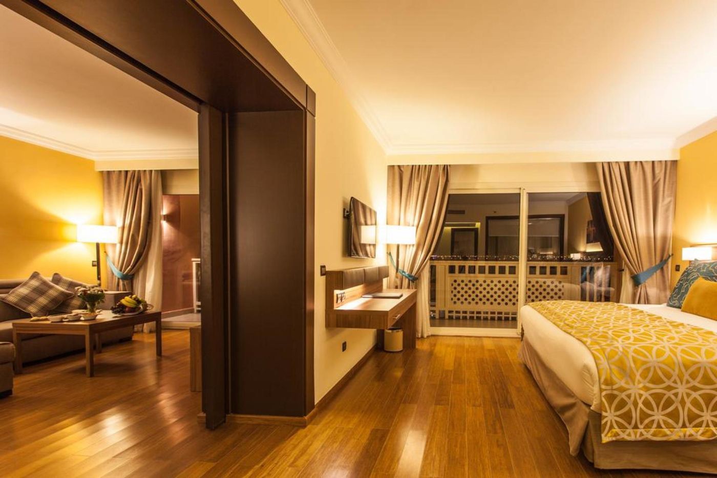 Savoy-Le-Grand-Hotel-Room-15