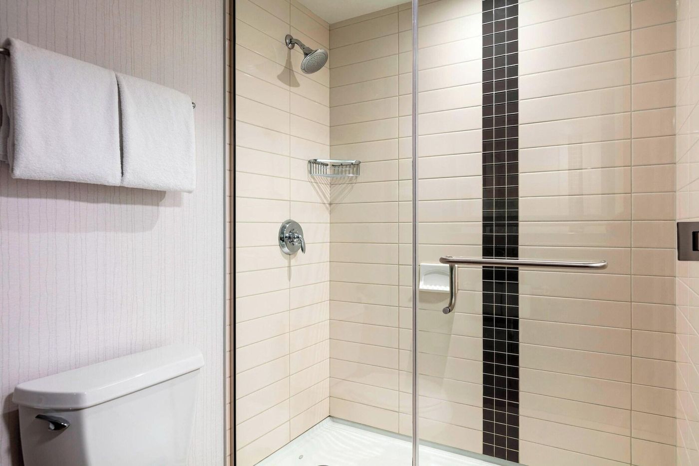 Delta-Hotels-By-Marriott-Burnaby-Conference-Centre-Room-34