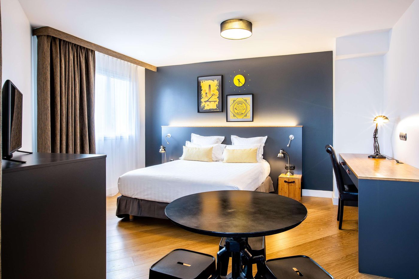 Best-Western-Plus-Suitcase-Paris-la-Defense-Room-16