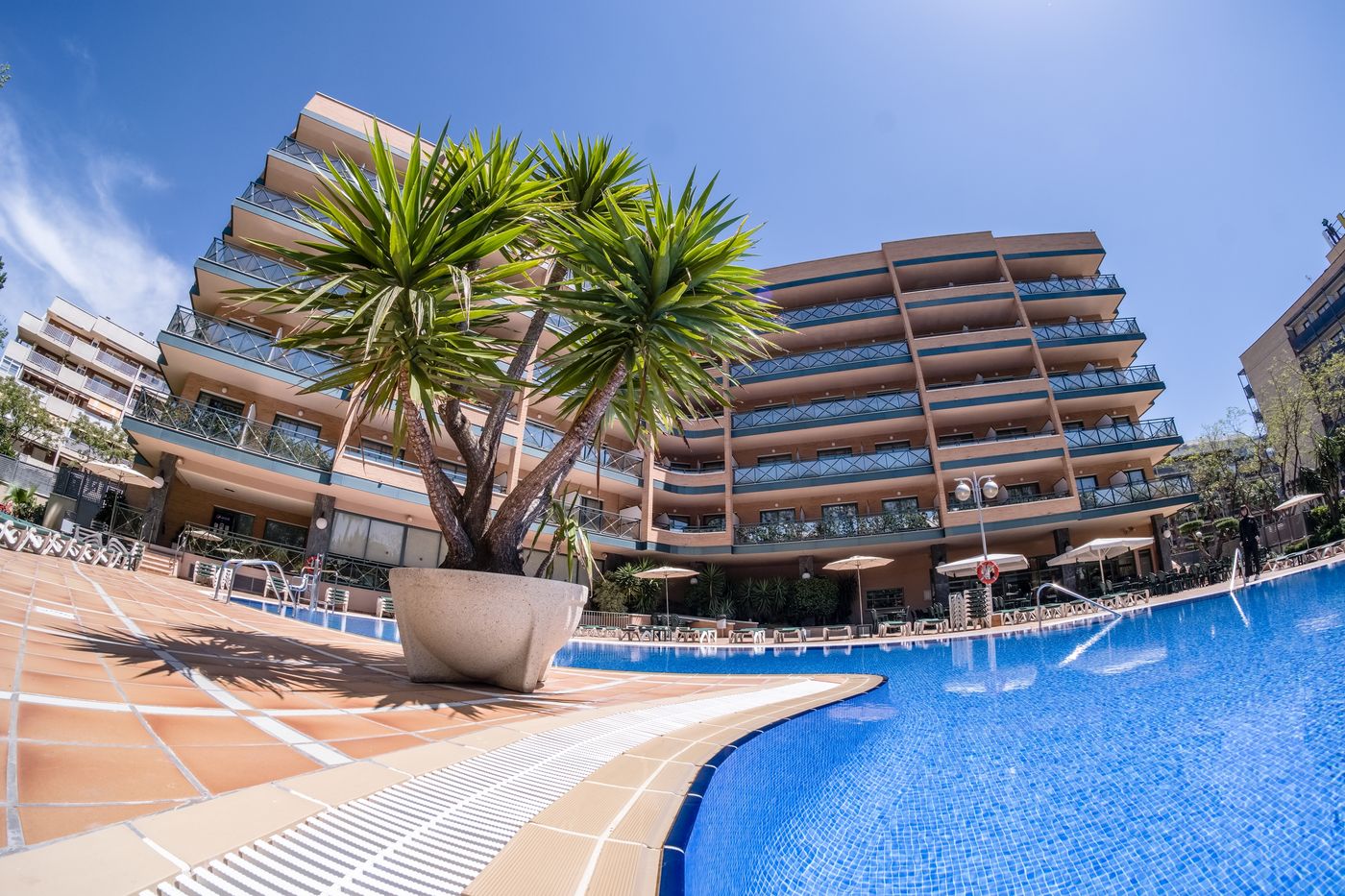 California-Palace-Pool-1