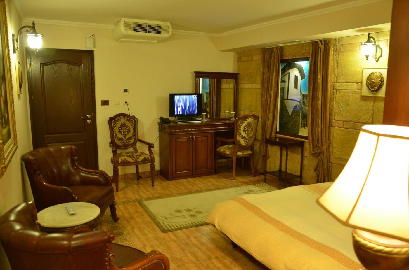 Boris-Palace-Room-31